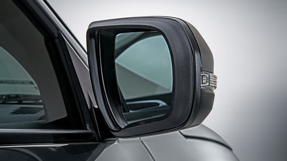 Protege tu Chevrolet S10 Max 2025, camioneta pickup 4 cilindros, con los accesorios de seguridad disponibles
